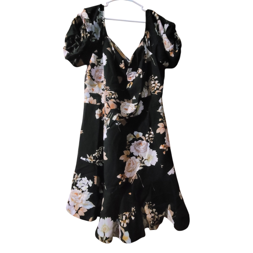 Pink and White Ruffled Mini Sundress with Puff Sleeves and Sweetheart Neckline